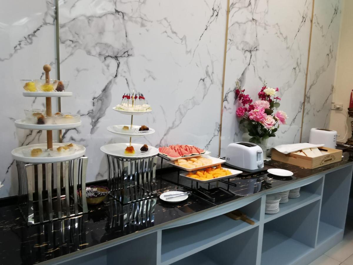 Morakot Twin Chumphon Hotell Eksteriør bilde