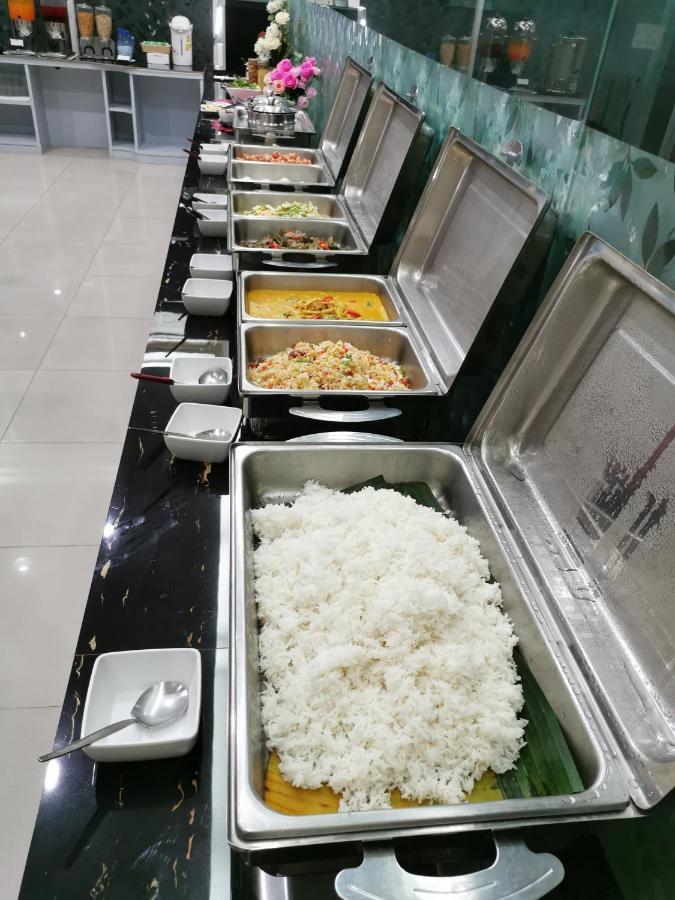 Morakot Twin Chumphon Hotell Eksteriør bilde