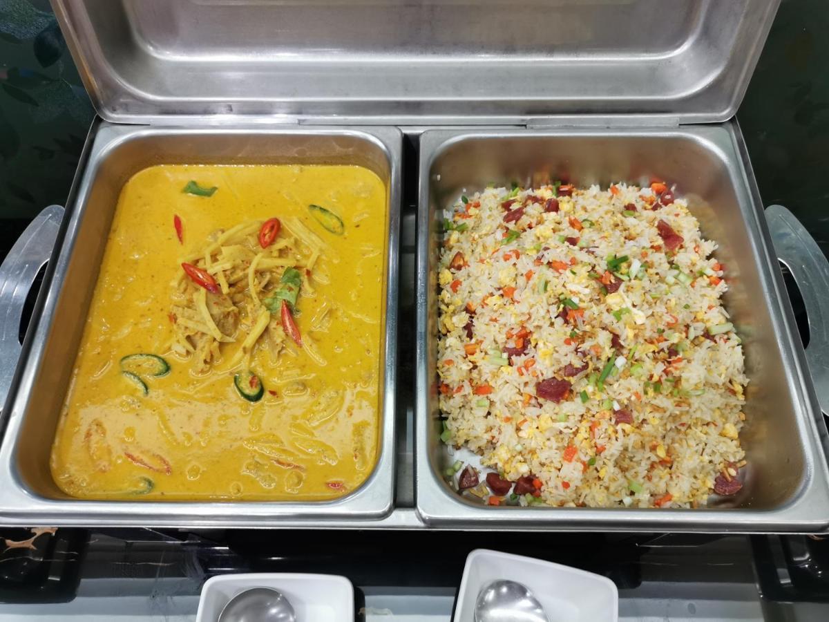 Morakot Twin Chumphon Hotell Eksteriør bilde