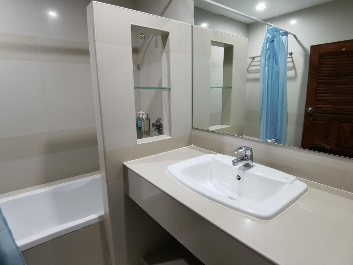 Morakot Twin Chumphon Hotell Eksteriør bilde