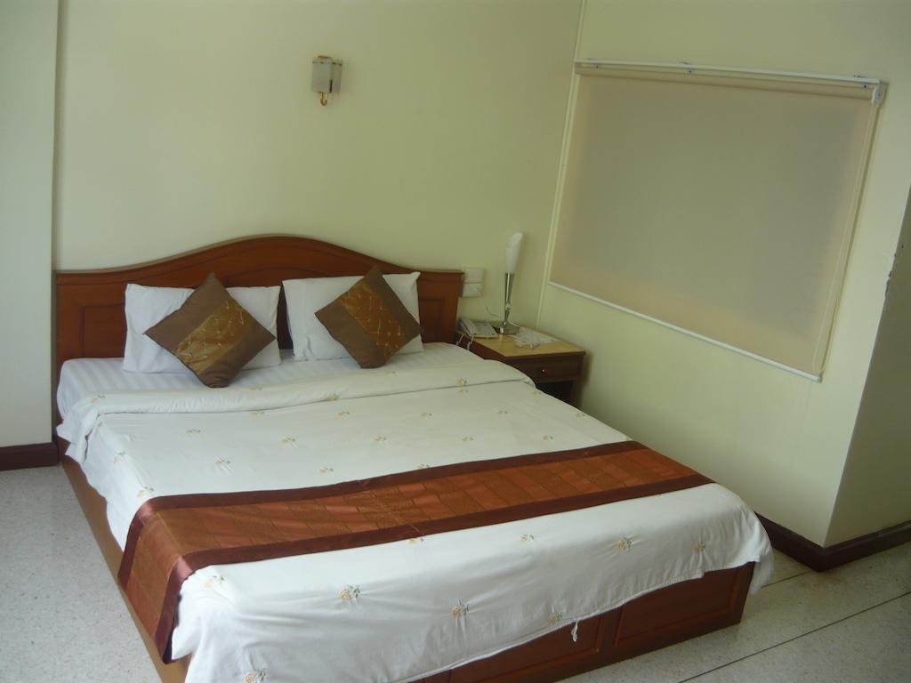 Morakot Twin Chumphon Hotell Eksteriør bilde