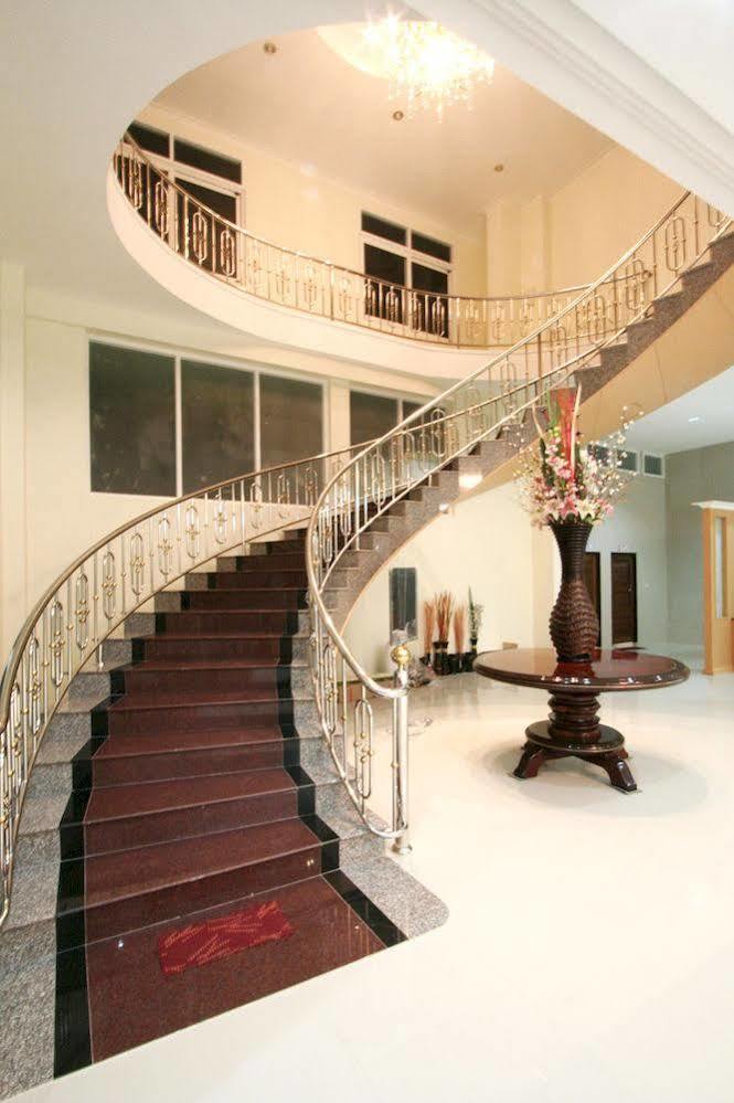Morakot Twin Chumphon Hotell Eksteriør bilde