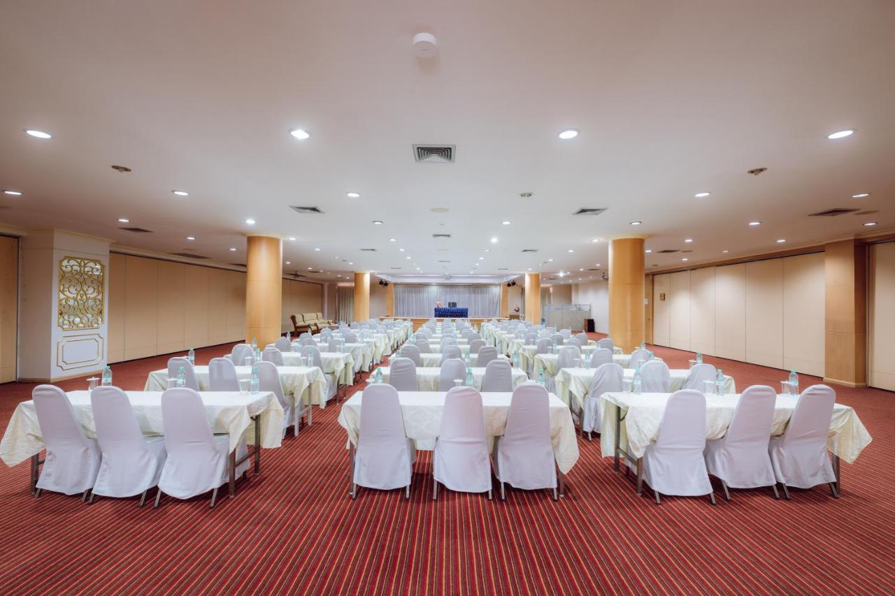 Morakot Twin Chumphon Hotell Eksteriør bilde