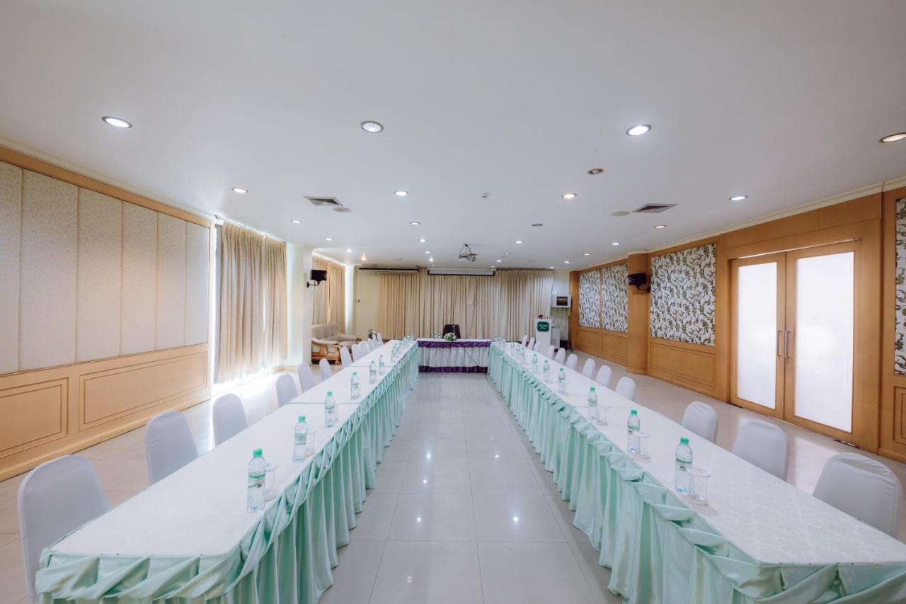 Morakot Twin Chumphon Hotell Eksteriør bilde